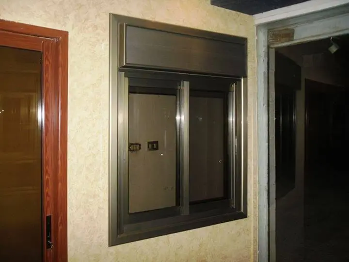 شباك مقطع فلسطيني 7000